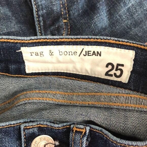 Rag & Bone 10” Capri Size 25 Gently used - Picture 4 of 6